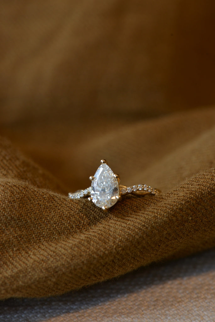 Bague en or 14k refaite avec 4 diamants naturels